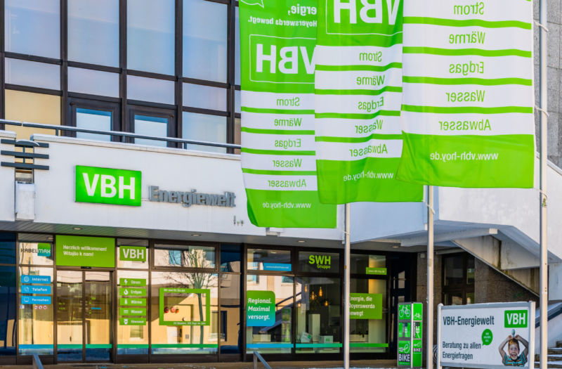 Vorderansicht der Energiewelt im Winter
