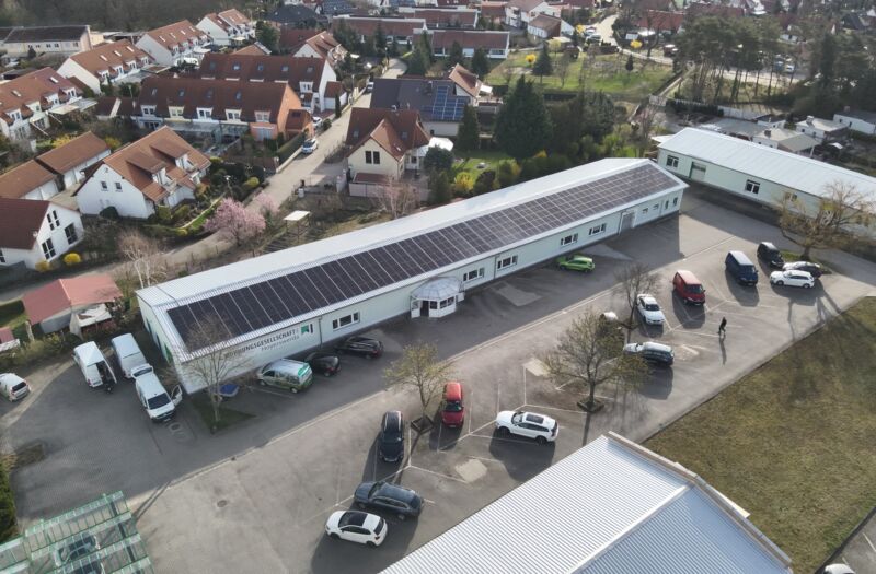 PV-Anlage auf einem Gebäude der Wohnungsgesellschaft Hoyerswerda