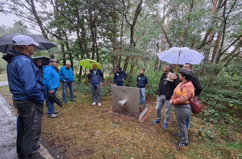 VBH präsentierte Trinkwasserqualität am Übergabeschacht in Burgneudorf.