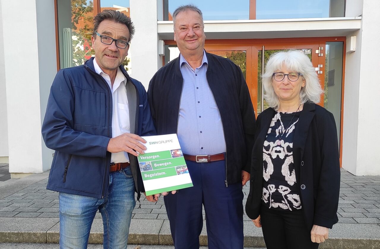 Übergabe Sponsoringvertrag zwischen VBH, Lausitzhalle und Lessinggymnasium