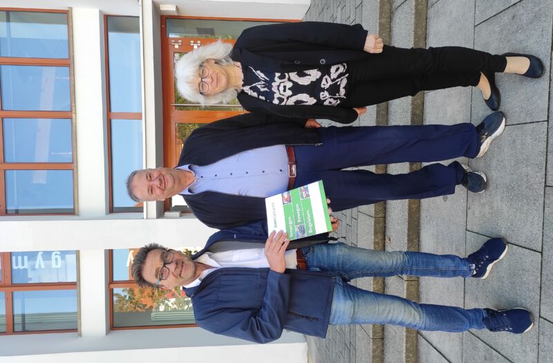Übergabe Sponsoringvertrag zwischen VBH, Lausitzhalle und Lessinggymnasium