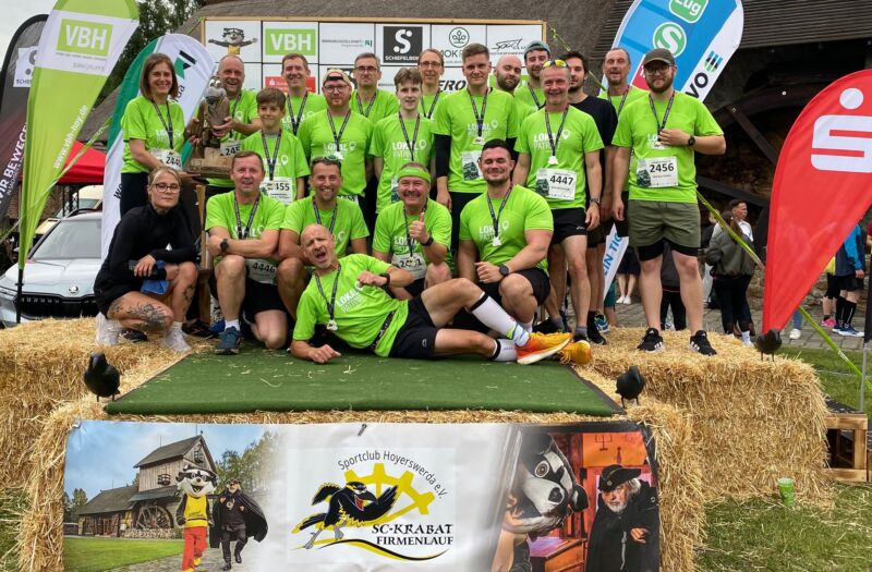 Die Sportler der Stadtwerke Hoyerswerda beim Krabat-Firmenlauf.